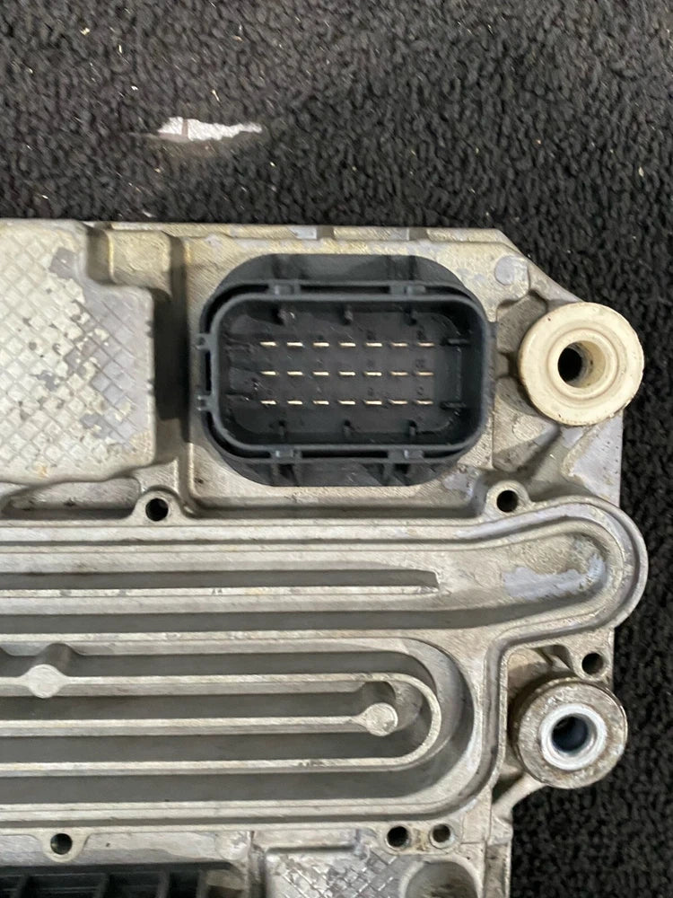 Detroit OEM DD13 Diesel Engine Control Module ECM ECU A0014462835