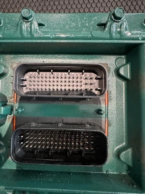 Volvo D13H OEM Diesel Engine Control Module ECM ECU 21900553