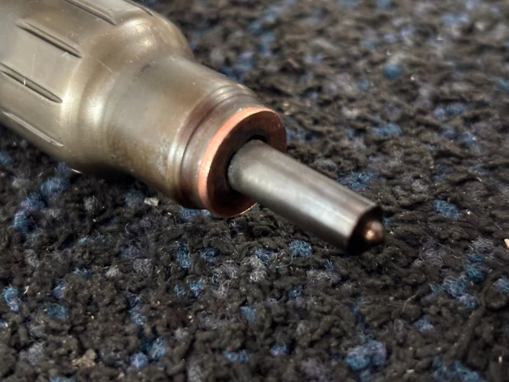 OEM Bosch Fuel Injector for Detroit DD13 DD15 Diesel Engine A4720700887