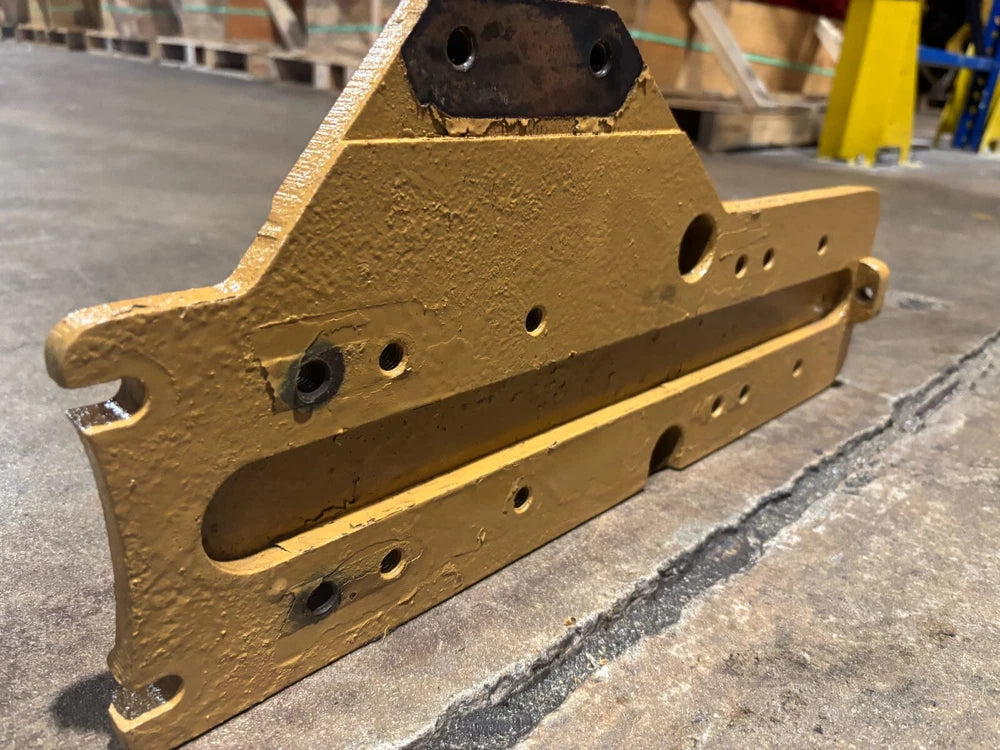 OEM Caterpillar 3176 C10 C12 Diesel Engine Bracket F7HT-8B624-FB