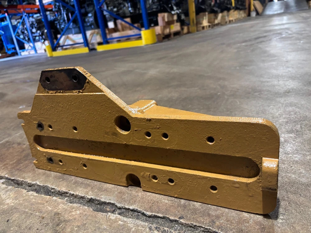 OEM Caterpillar 3176 C10 C12 Diesel Engine Bracket F7HT-8B624-FB