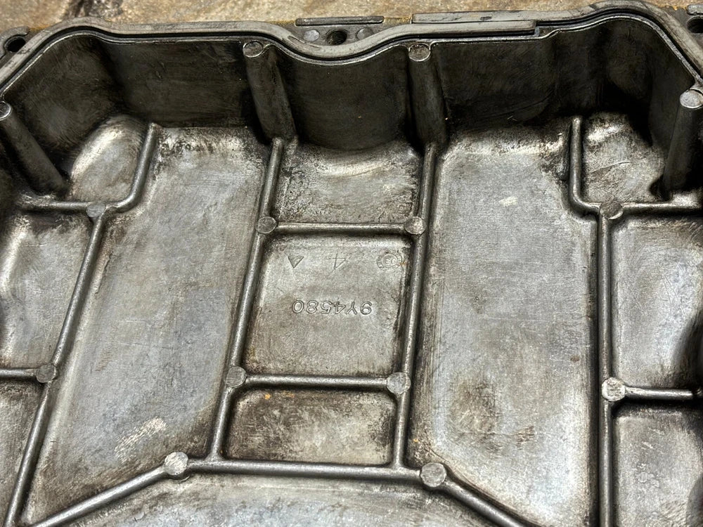 OEM Caterpillar C10 C12 3176 Diesel Engine Valve Cover 9Y-4590 9Y4580