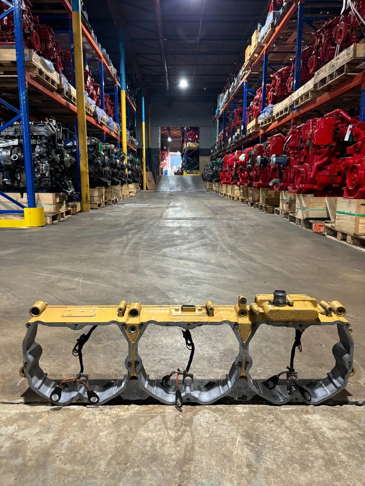 OEM Caterpillar C12 C10 Diesel Engine Rocker Housing w Injector Harness 102-5842