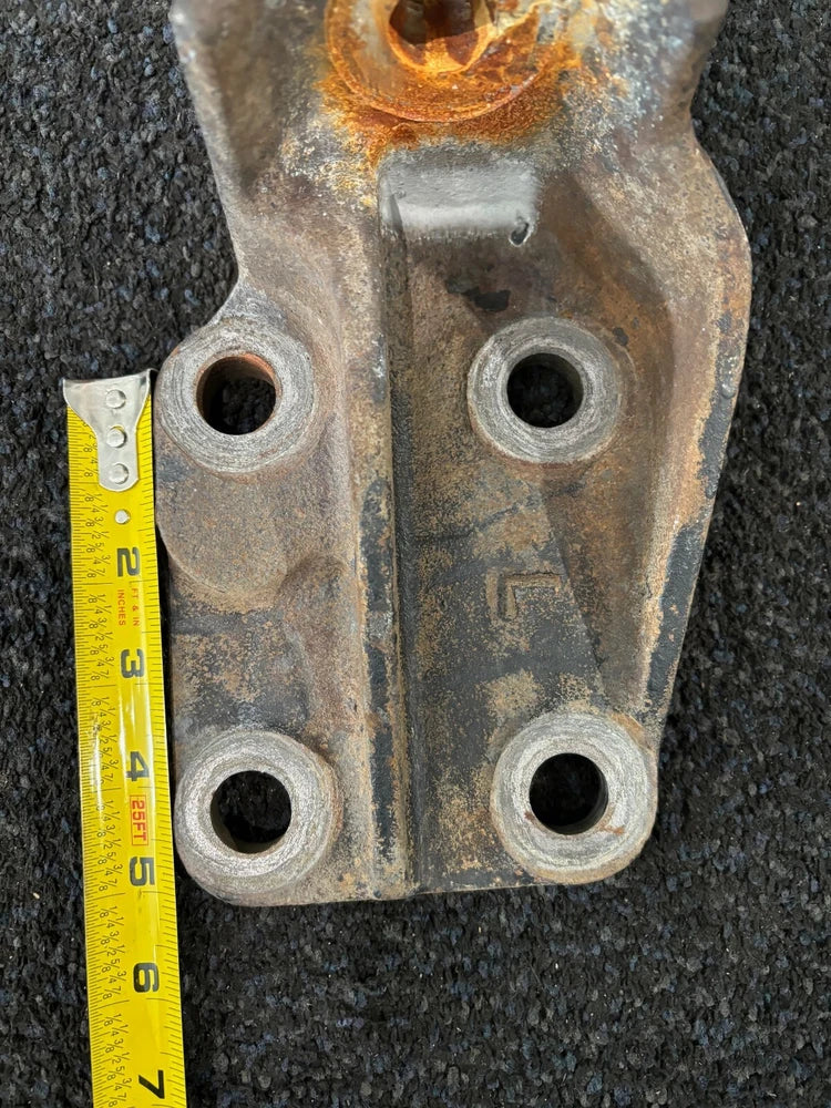 OEM Caterpillar C13 Diesel Engine Left Rear Engine Mount 1667461C1