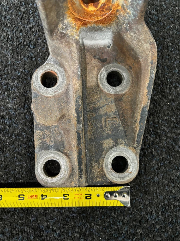 OEM Caterpillar C13 Diesel Engine Left Rear Engine Mount 1667461C1