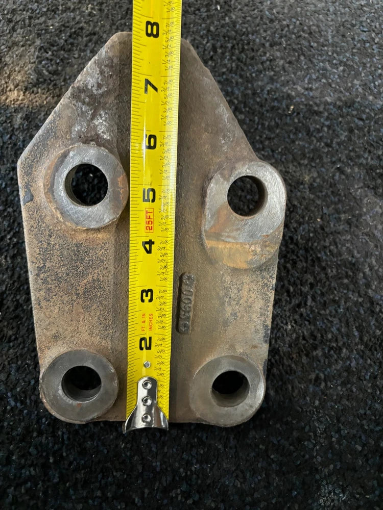 OEM Caterpillar C13 Diesel Engine Left Rear Engine Mount 1667461C1