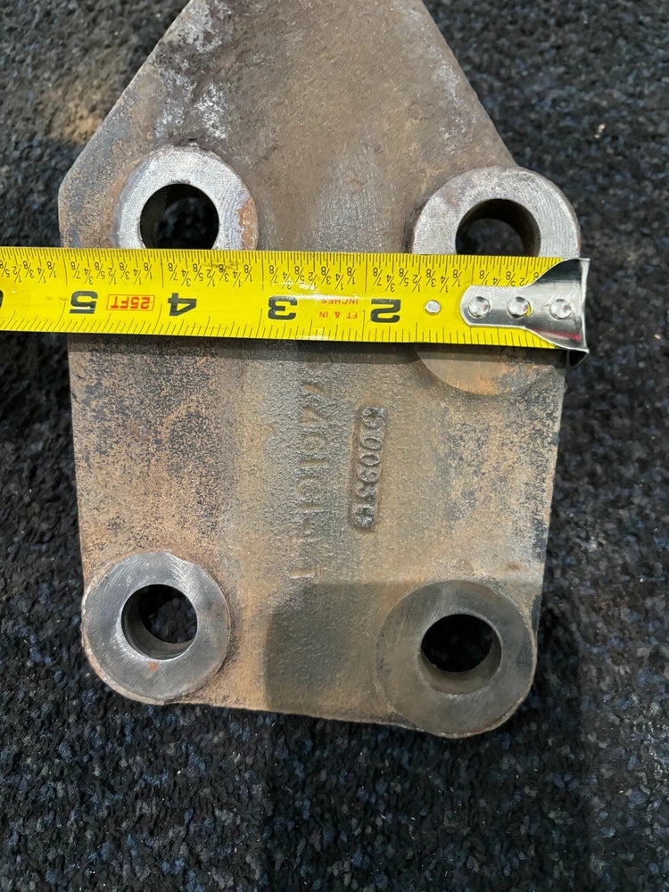 OEM Caterpillar C13 Diesel Engine Left Rear Engine Mount 1667461C1