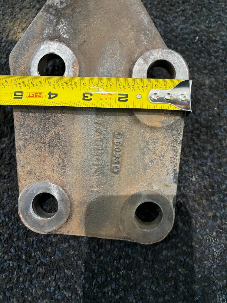 OEM Caterpillar C13 Diesel Engine Left Rear Engine Mount 1667461C1