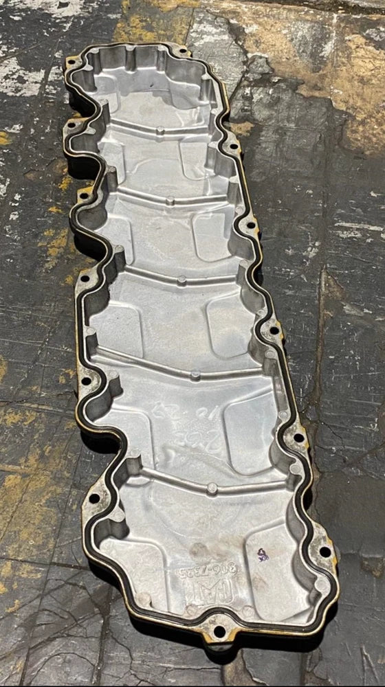 OEM Caterpillar C7 ACERT Diesel Engine Valve Cover, 306-7335