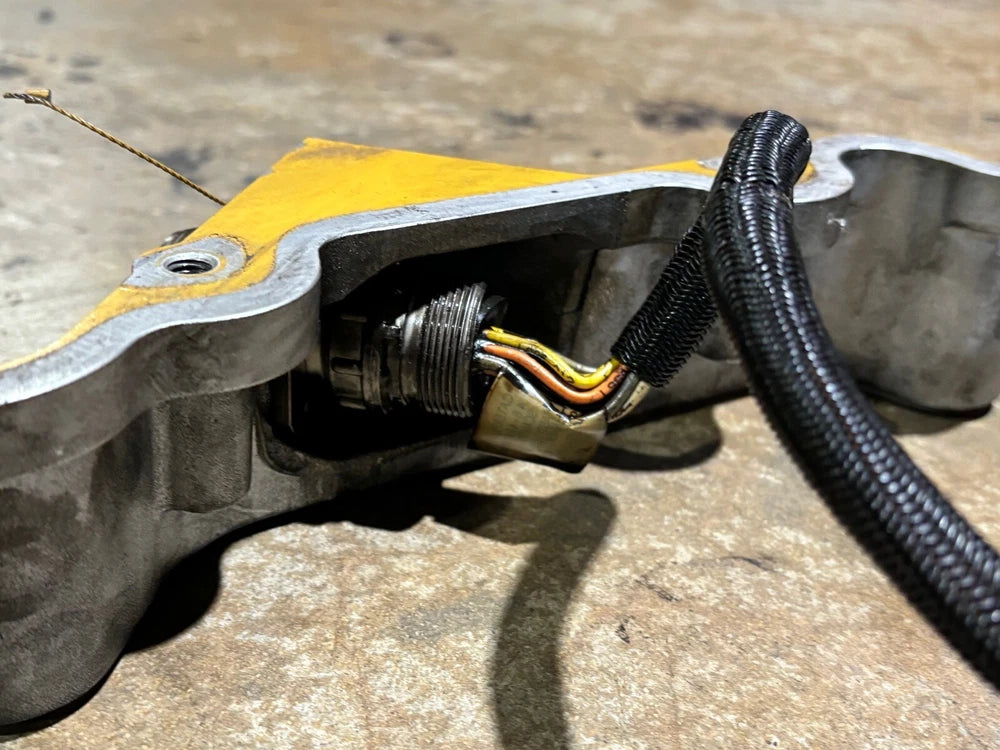 OEM Caterpillar C7 ACERT Rocker Housing with Injector Harness 249-7677