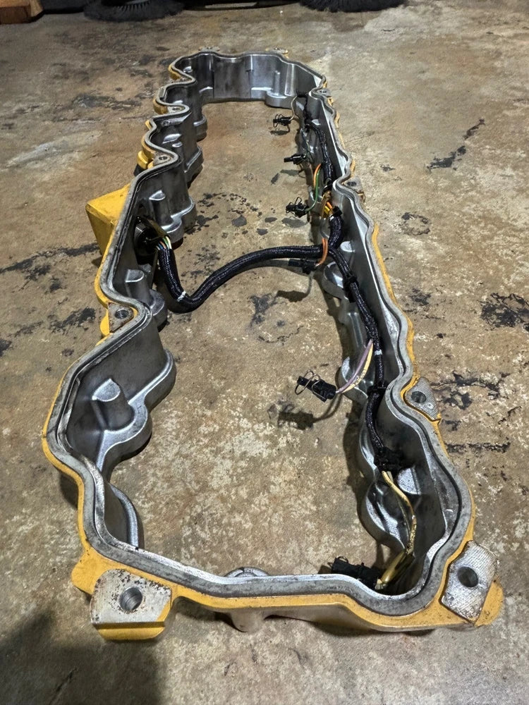 OEM Caterpillar C7 ACERT Rocker Housing with Injector Harness 249-7677
