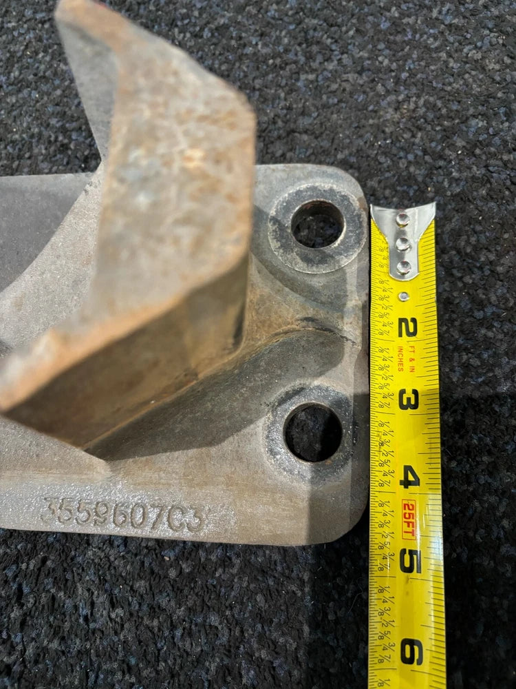 OEM Caterpillar Engine Rear Motor Mount for International Engine 3559607C3