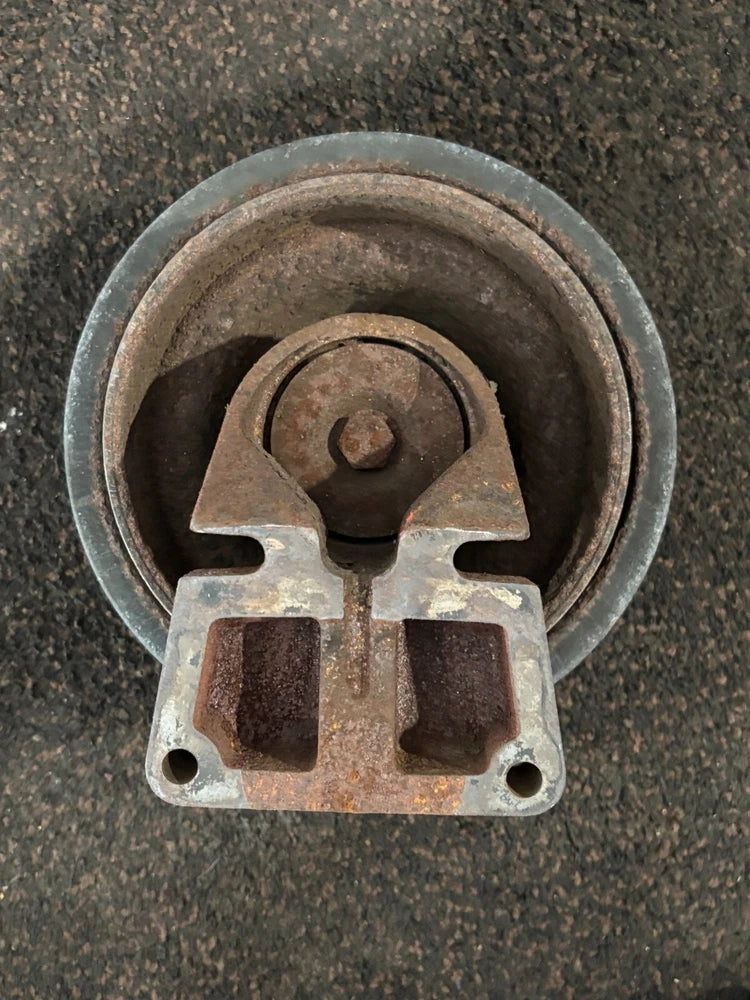 OEM Cummins Accessory Drive Pulley with Support Bracket 3924977 3958412