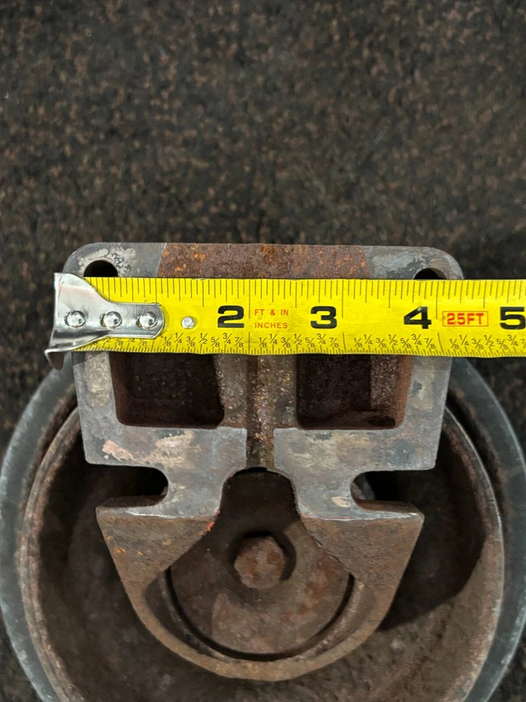 OEM Cummins Accessory Drive Pulley with Support Bracket 3924977 3958412