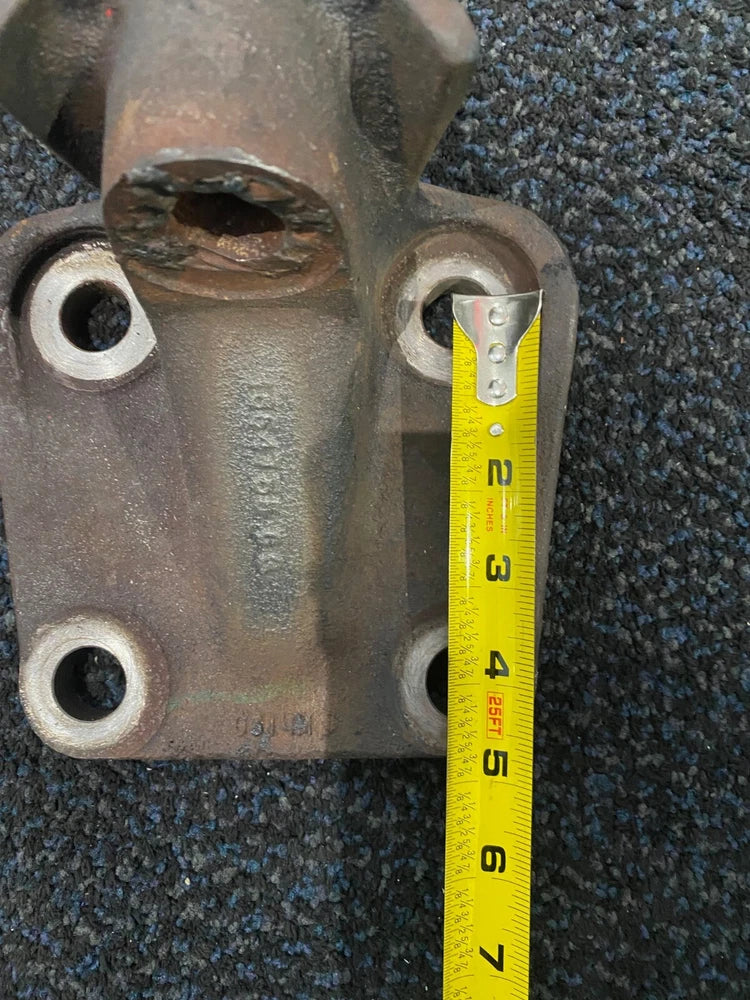 OEM Cummins Diesel Engine Rear Engine Mount 1864755C3 International