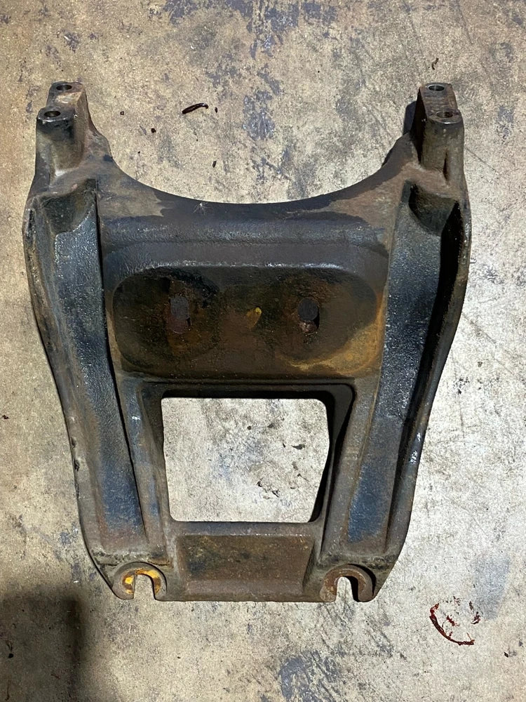 OEM Cummins ISB 6.7L Diesel Engine Motor Mount, 01-32275-000