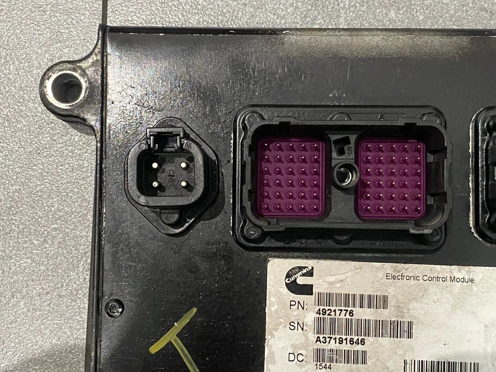 Cummins OEM ISC Engine Control Module ECM ECU 4921776 4921797 CM850