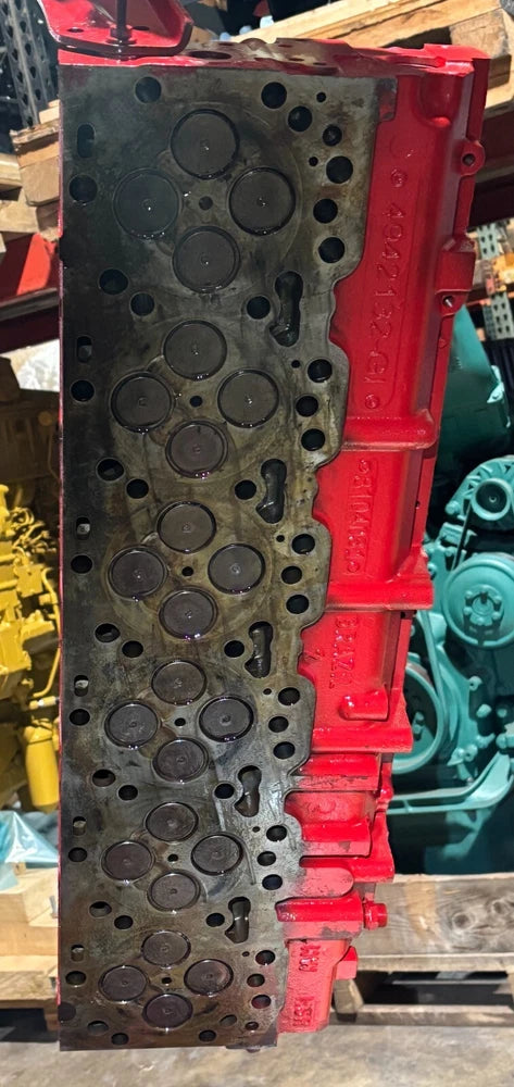 OEM Cummins ISC ISL QSC QSL Paccar PX9 PX8 Diesel Engine Cylinder Head 4942132