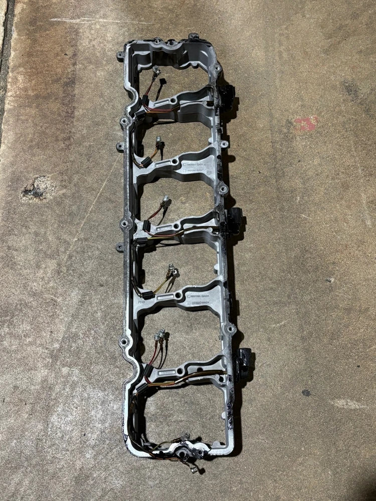 OEM Cummins ISC, ISL Diesel Engine Rocker Housing 3967264