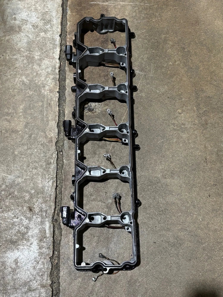 OEM Cummins ISC, ISL Diesel Engine Rocker Housing 3967264