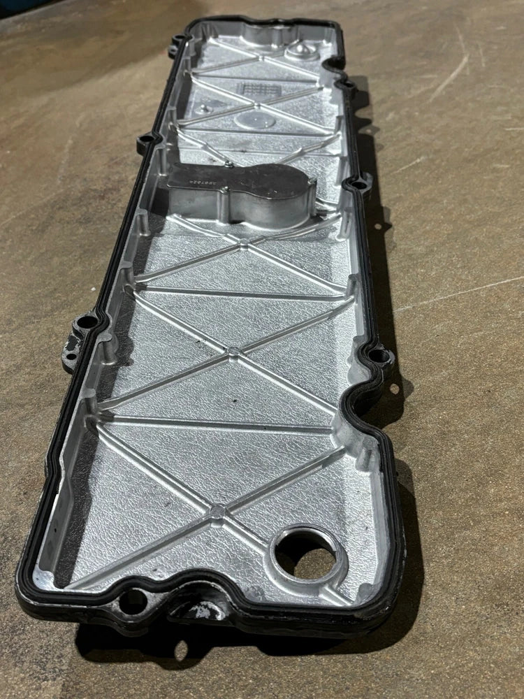 OEM Cummins ISC, ISL Diesel Engine Valve Cover 3967462