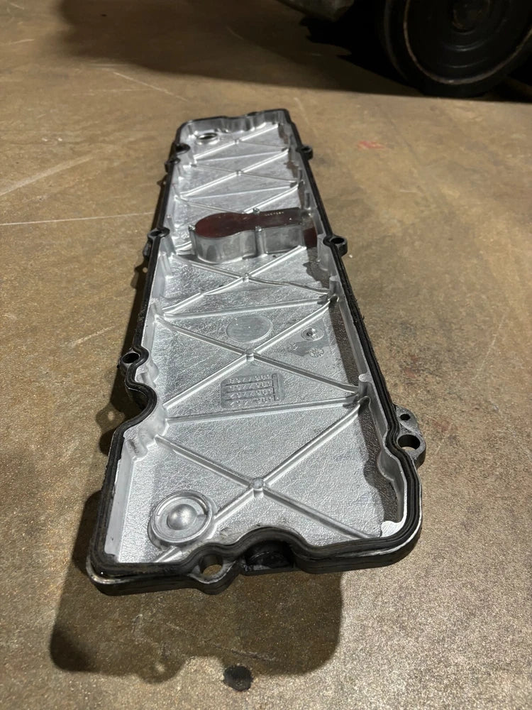 OEM Cummins ISC, ISL Diesel Engine Valve Cover 3967462