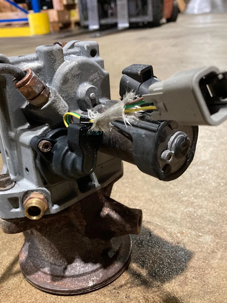 Cummins ISX OEM Diesel Engine EGR Valve 3104874