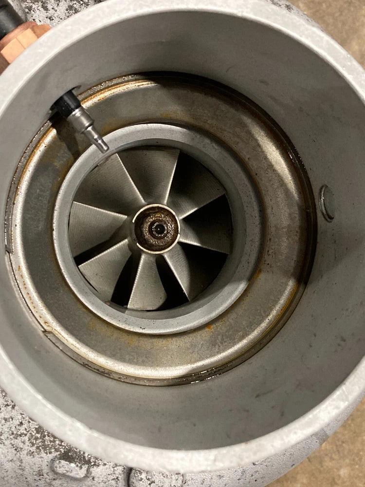 OEM Cummins ISX Engine Holset HE551V Turbocharger 3768263 5352714 3768267