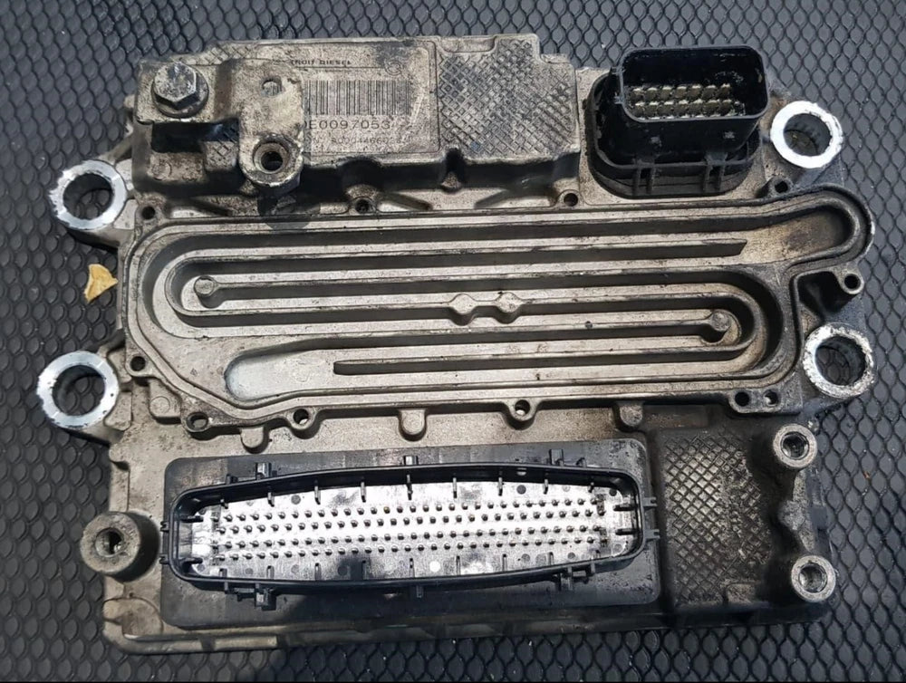 Detroit DD13 OEM Diesel Engine Control Module ECM ECU A0004466035