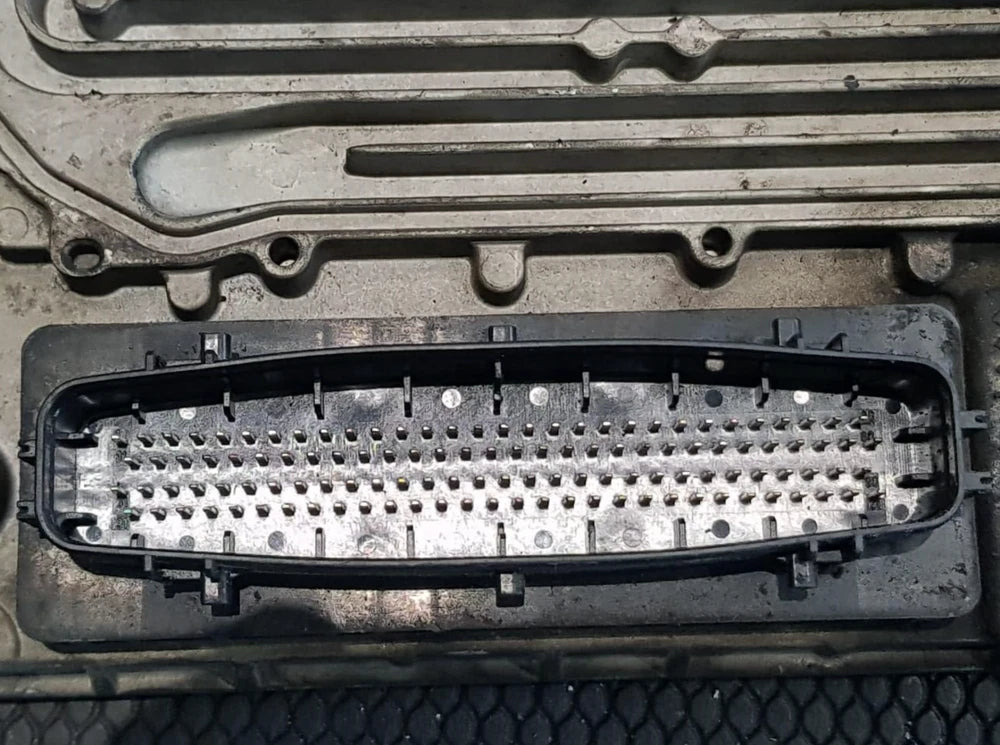 Detroit DD13 OEM Diesel Engine Control Module ECM ECU A0004466035