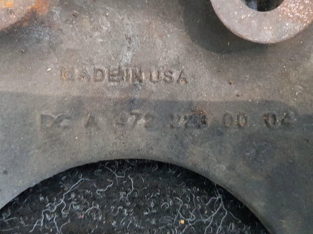 OEM Detroit DD15 Diesel Front Engine Motor Mount A4722230004