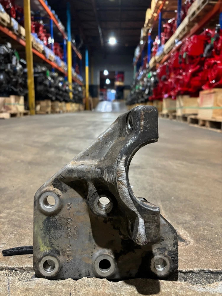 Ford OEM Rear Engine Mount for Caterpillar 3406 Engine D4HA-6A070-AA