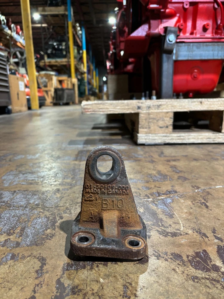 OEM Freightliner M2 LH Rear Motor Mount 01-30509-000