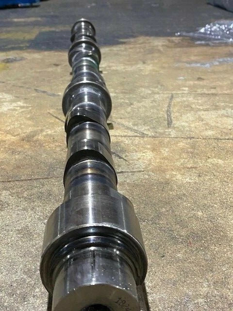 OEM International DT466E DT530E Diesel Engine Camshaft 1824747C1