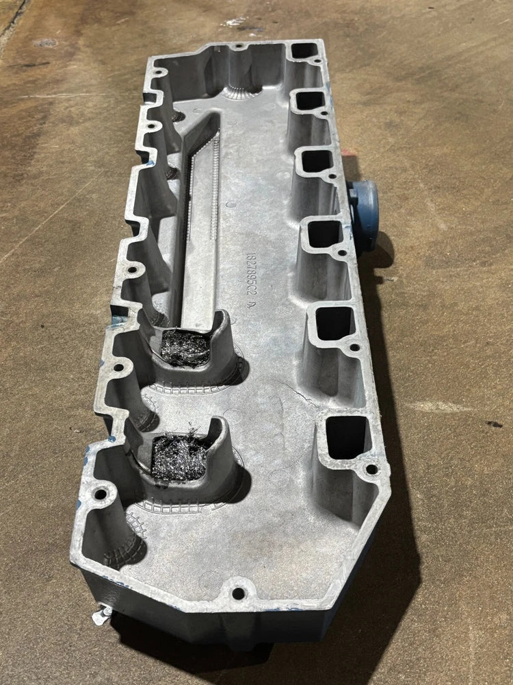 OEM International DT466E DT530E Diesel Engine Valve Cover 1827895C2