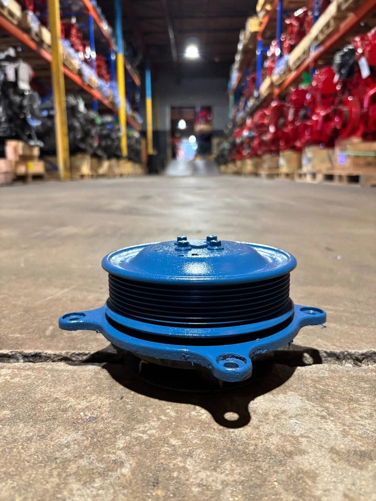 OEM International DT466E Diesel Engine Water Pump 1821935C4