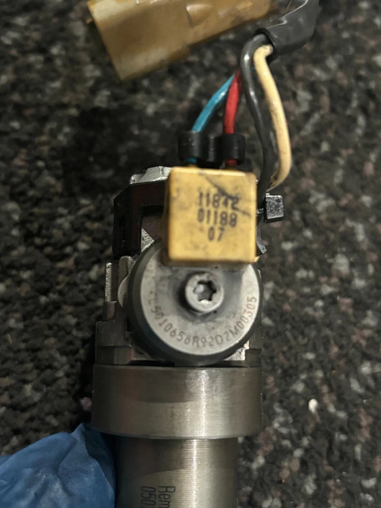 OEM International DT466E EGR Model Diesel Engine Fuel Injector 5010656R92