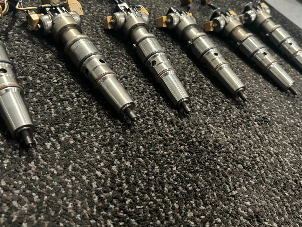 OEM International DT466E EGR Model Diesel Engine Fuel Injector 5010656R92