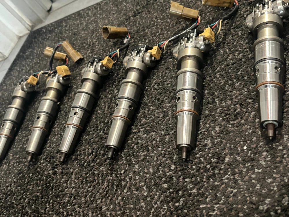 OEM International DT466E EGR Model Diesel Engine Fuel Injector 5010656R92