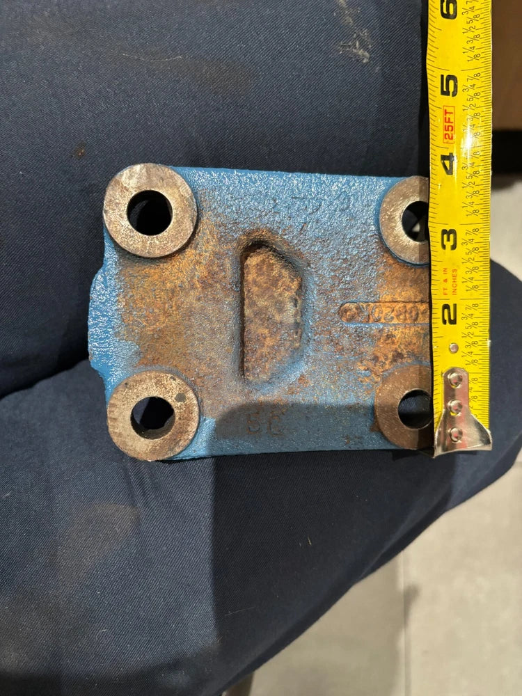 International DT466E DT530E DT570 OEM Engine Rear Motor Mount 3532953C1