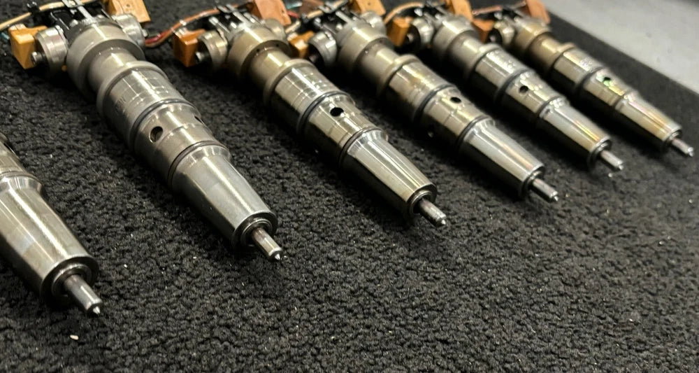 OEM International DT466 Maxxforce 9 10 DT Fuel Injector 1890057C92 5010717R91