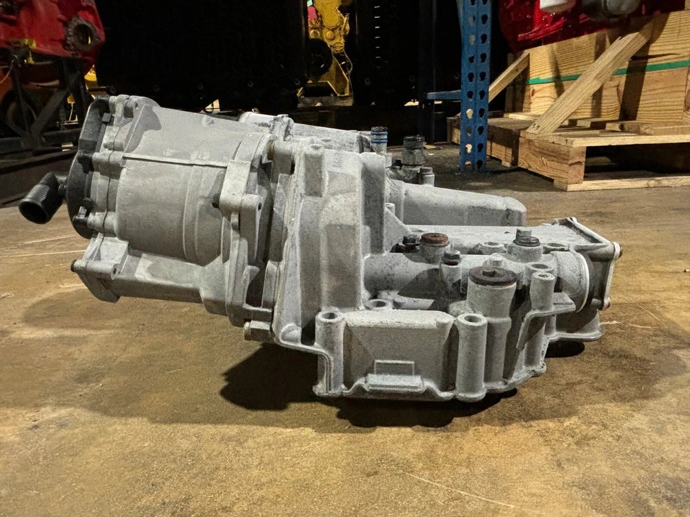 OEM International Maxxforce 13 Diesel Engine Oil Cooler Housing 3007538C93