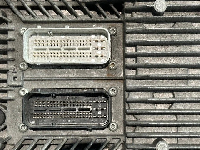 International Maxxforce 7 OEM Diesel Engine Control Module ECM ECU 1881708C92