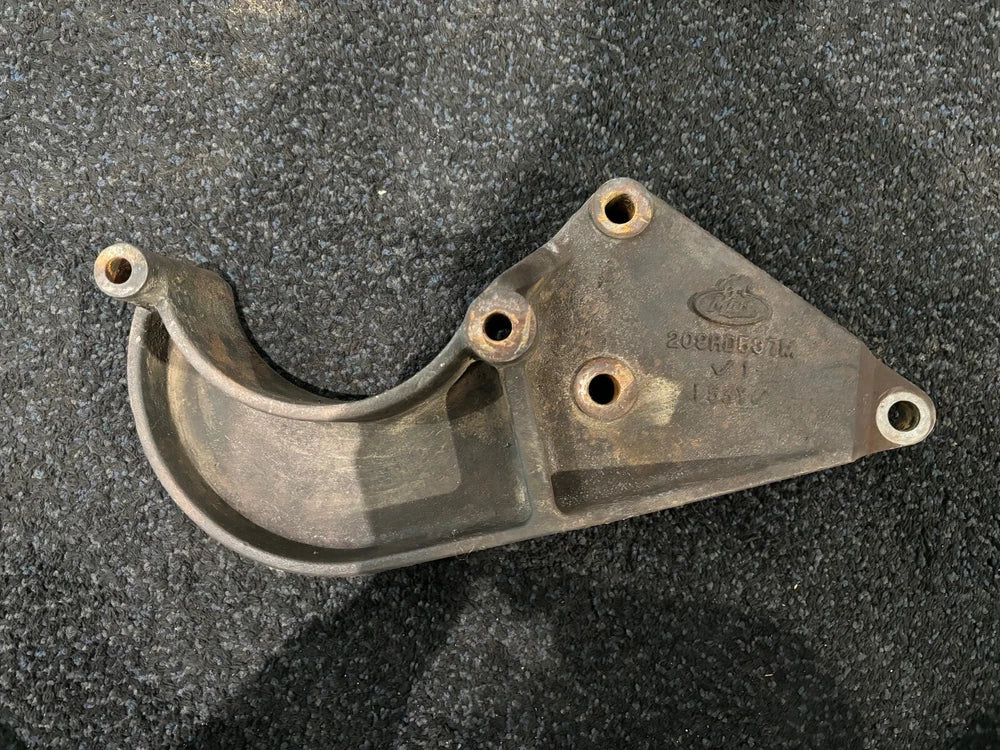 OEM Mack Diesel Engine AC Compressor Bracket 20RD537M