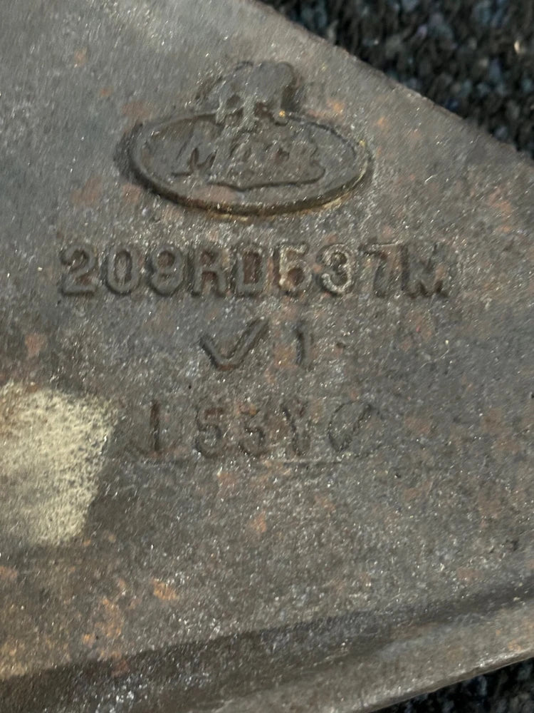 OEM Mack Diesel Engine AC Compressor Bracket 20RD537M