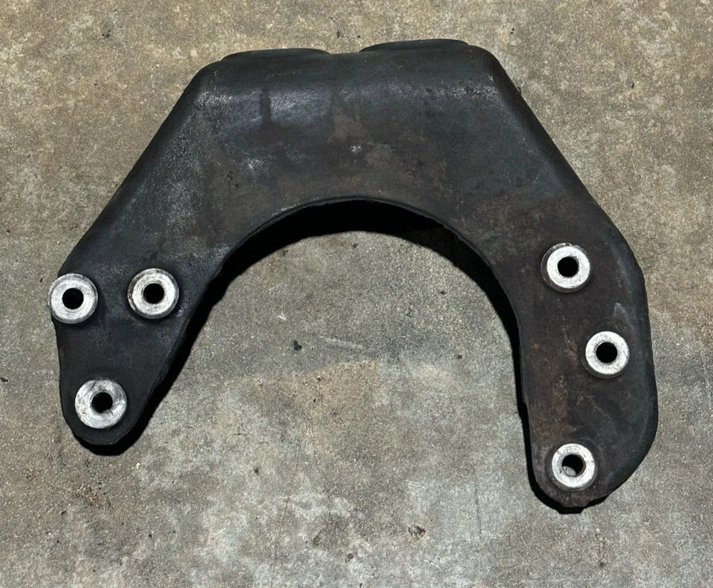 Mack OEM Diesel Engine Front Engine Mount 158GB558