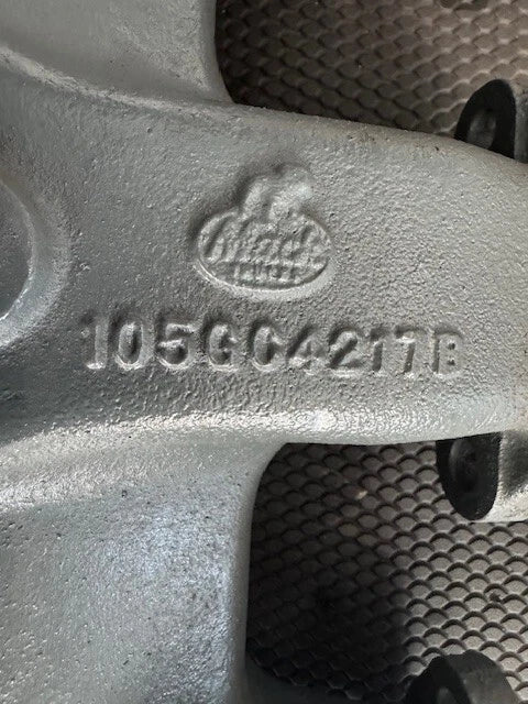 Mack E6 E7 OEM Diesel Engine Intake Manifold 105GC4217B