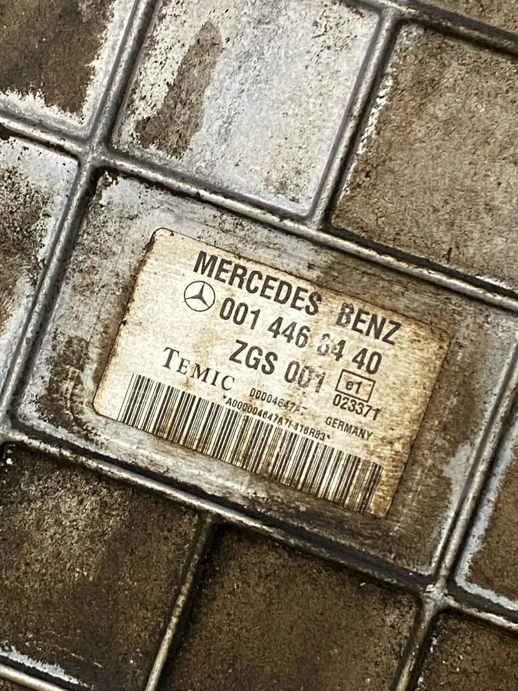 OEM Mercedes Benz OM926LA Engine Control Module, ECM, ECU, 0014466440