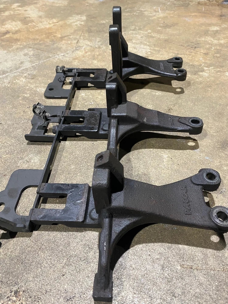 OEM Paccar MX-13 Diesel Engine Bracket 1921726