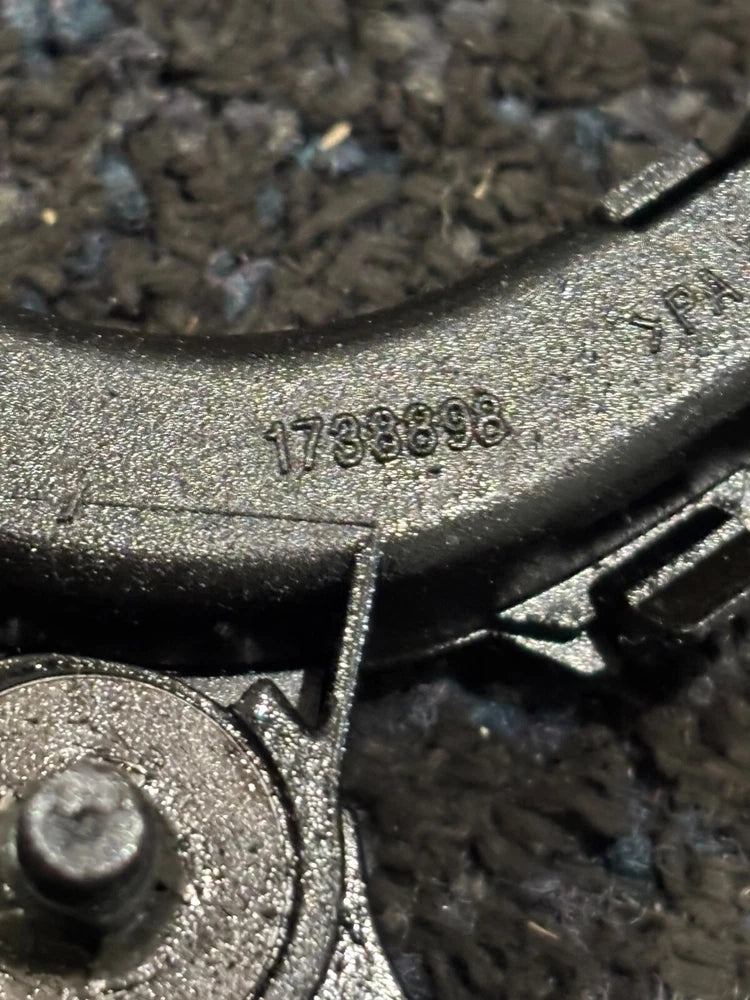 OEM Paccar MX-13 Diesel Engine Injector Wiring Harness Bracket 1738898